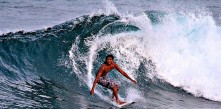 What’s the schedule like during a surf trip to the Maldives, if charter a boat?